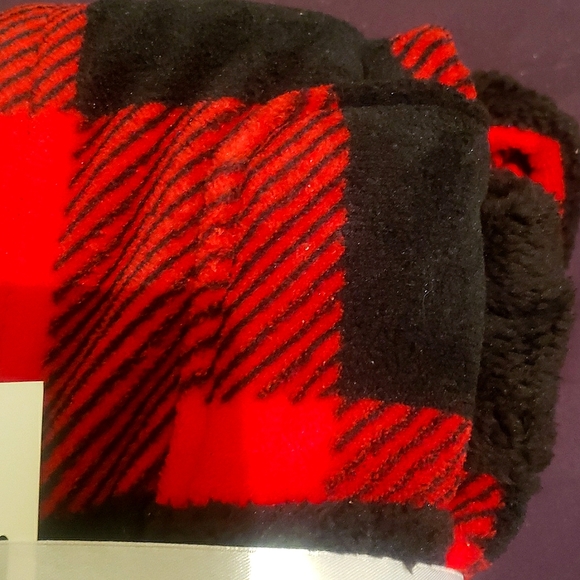 Great Northern Fleece Robe - Picture 4 of 4